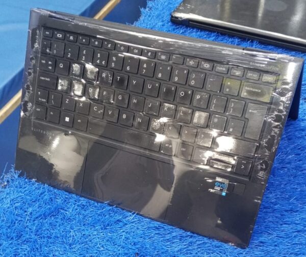 HP EliteBook Dragonfly G2 i7