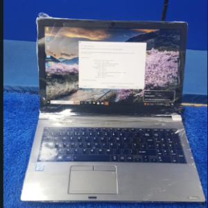 Toshiba Tercra z50 i5 6th+8+256 15.6" backlit finger print sensor enabled.